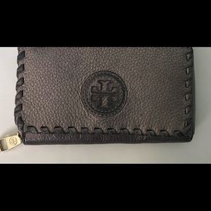 TORY BURCH WALLET